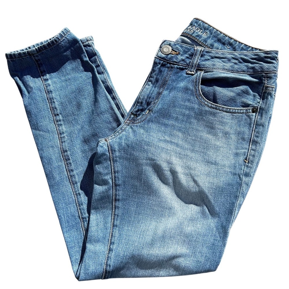 American Eagle Women’s Boy Jeans– Size 6